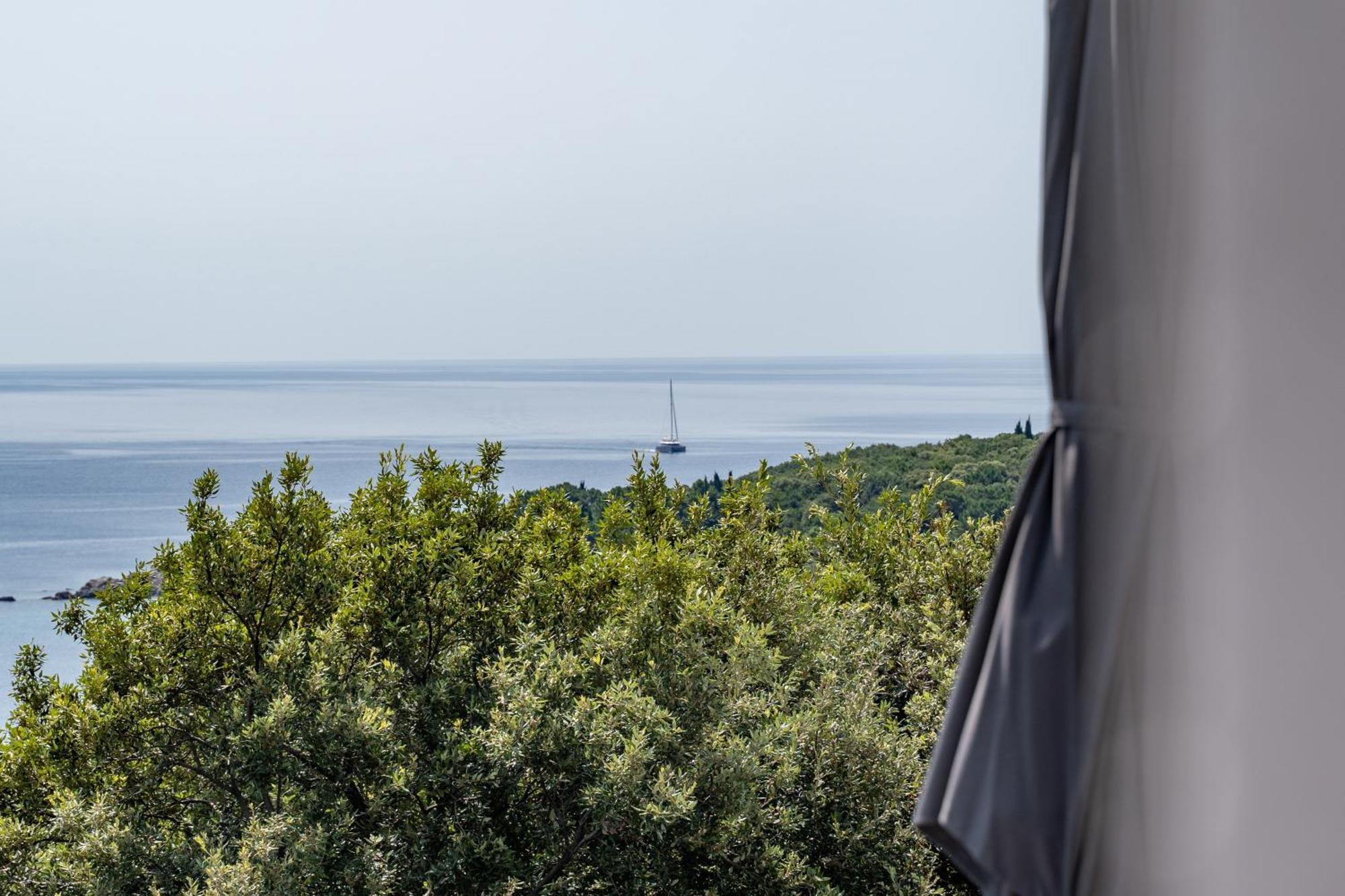 Apartment Konak Molunat Exterior photo